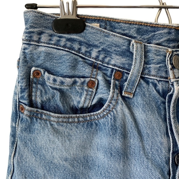 Levi's Premium 501 S High Rise Ankle Medium Wash Denim Jeans Women's Size 26 - Picture 5 of 10